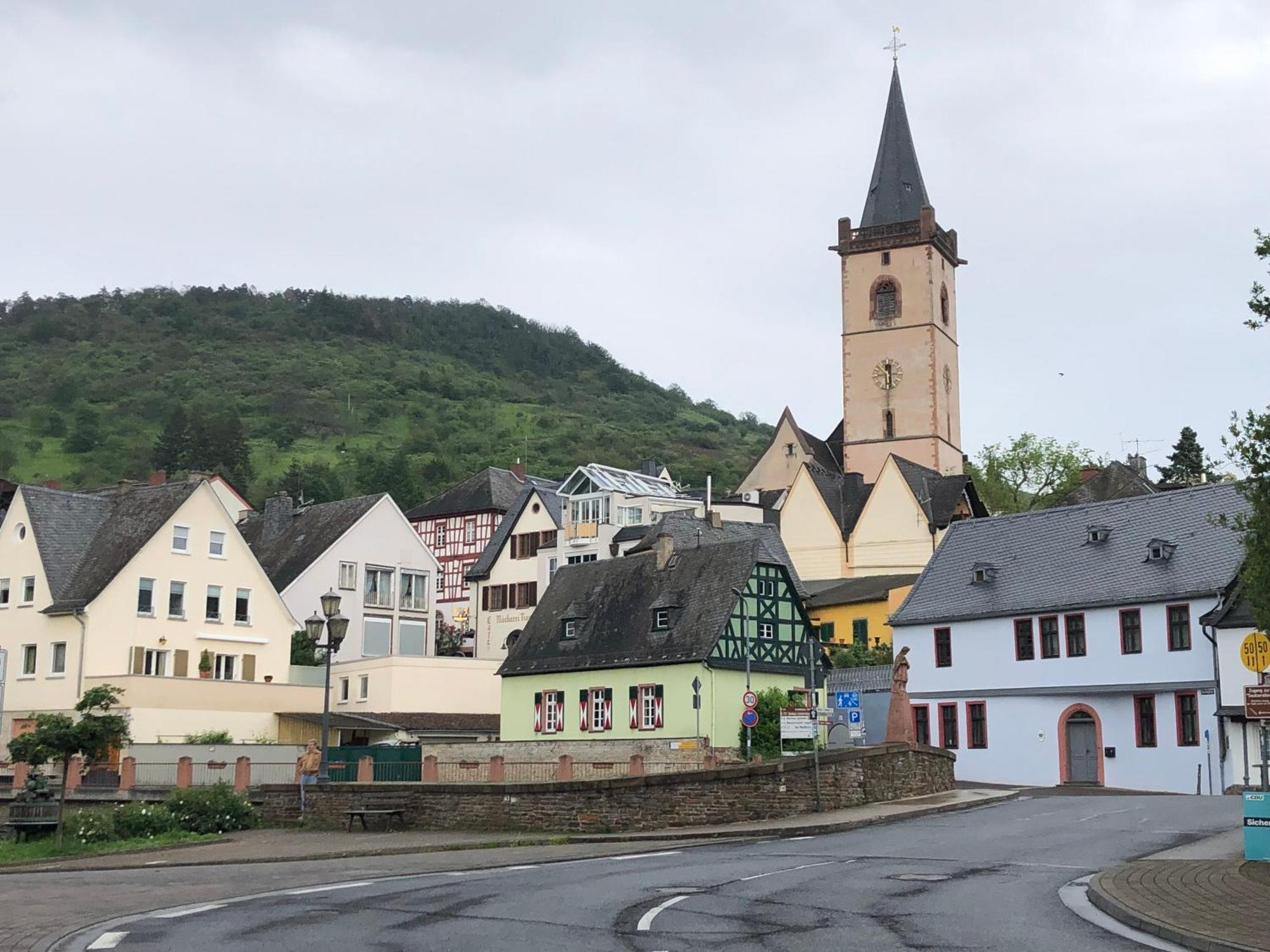 Rheinliebe Bistro Und Pension Lorch am Rhein Buitenkant foto