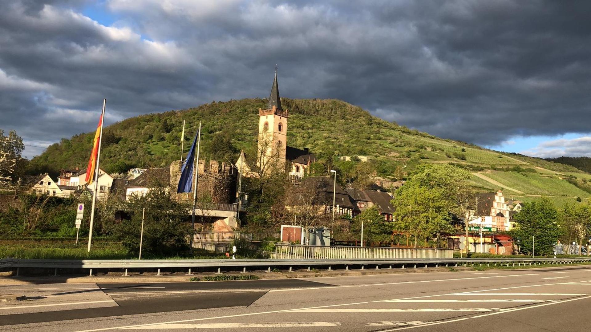 Rheinliebe Bistro Und Pension Lorch am Rhein Buitenkant foto