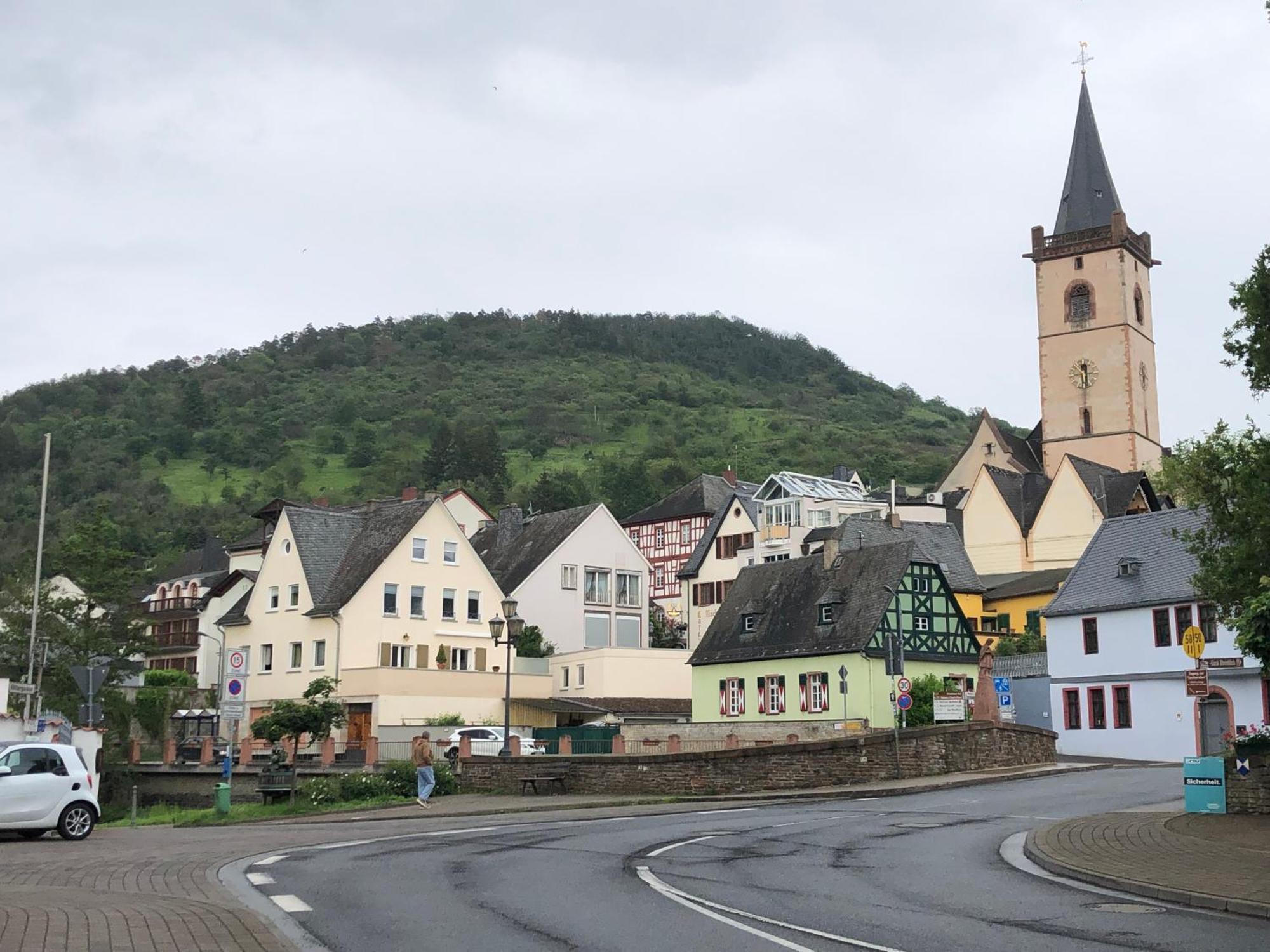 Rheinliebe Bistro Und Pension Lorch am Rhein Buitenkant foto